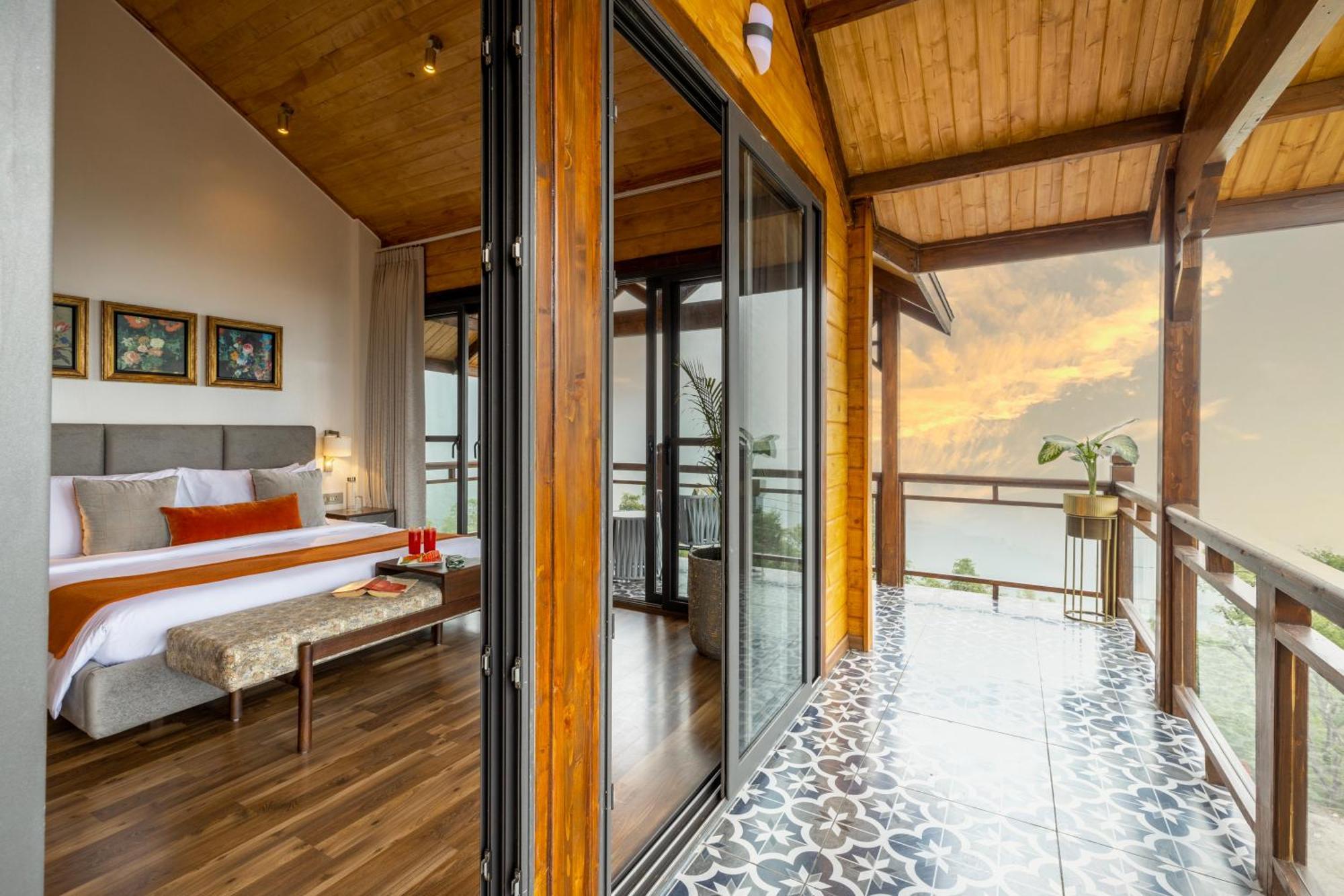 Ama Stays & Trails Kashi House, Rishikesh Exterior photo